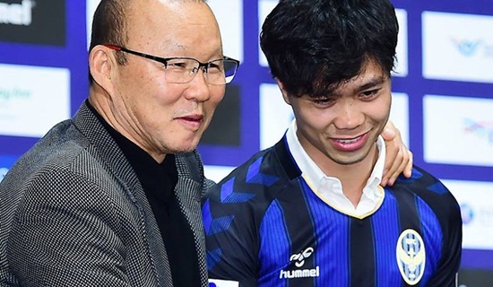 Lời dặn dò tâm huyết của thầy Park dành cho Công Phượng trong lễ ra mắt Incheon United