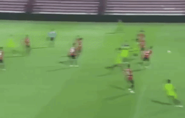 Video: Đặng Văn Lâm nỗ lực 