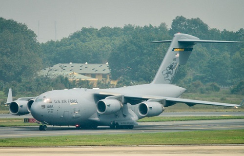 Gấp rút chuẩn bị Hội nghị thượng đỉnh, 'ngựa thồ' C-17 tiếp tục hạ cánh tại sân bay Nội Bài