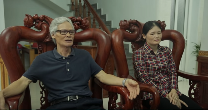 Vương lão kiện và câu chuyện về người cha 5 năm tìm cách chữa run tay cho con