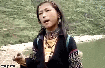 Xem lại clip cô bé H’mông 