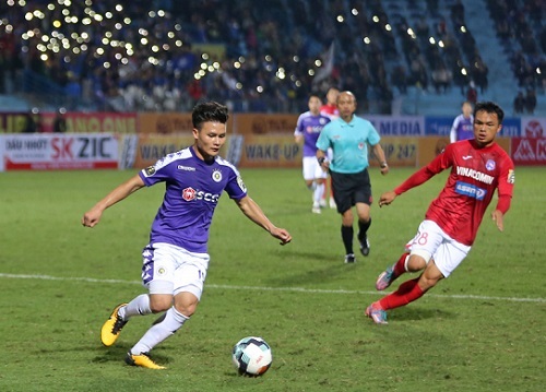 Quang Hải chơi mờ nhạt trong trận Hà Nội FC - Than Quảng Ninh