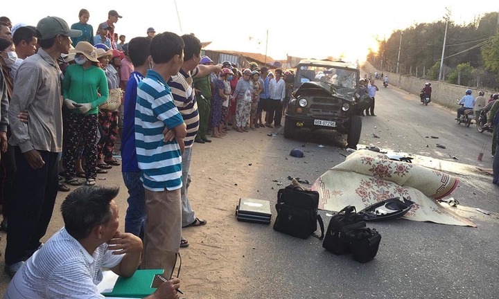 Xe máy đối đầu xe Jeep, 2 chiến sĩ cảnh sát PCCC tử vong tại chỗ