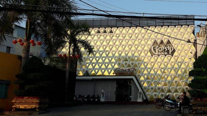 Kiểm tra quán bar lớn nhất Cà Mau, phát hiện 95 người dương tính với ma túy