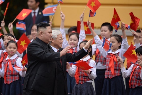 Toàn cảnh lễ đón chính thức Chủ tịch Triều Tiên Kim Jong-un tại Phủ Chủ tịch