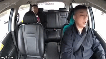 Video: Hành khách la hét thất thanh vì tài xế ngủ gật gây tai nạn thảm khốc