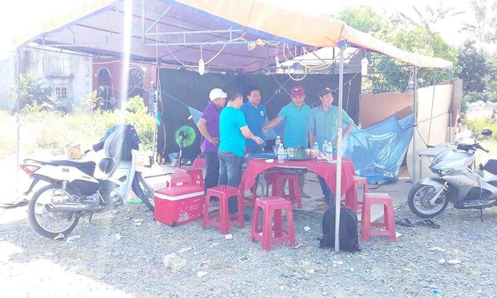 Dân dựng lều, ăn mì tôm ngồi đếm xe qua trạm BOT: Lãnh đạo Bộ GTVT nói gì?