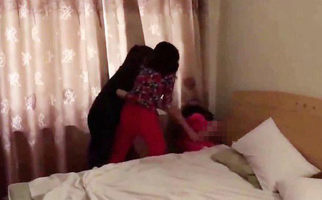 Vụ cô giáo bị tố vào khách sạn với nam sinh lớp 10: Cô giáo nói bị chồng dùng clip khống chế