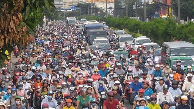 Hà Nội: Thí điểm cấm xe máy trên những tuyến đường nào?