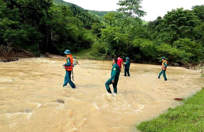 Phát hiện người đàn ông chết treo cổ trong rừng sau nhiều ngày mất tích