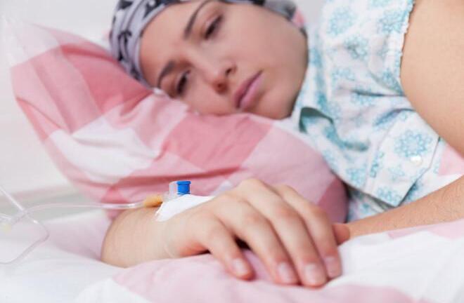 Chăm sóc bệnh nhân ung thư xạ trị thế nào là đúng cách