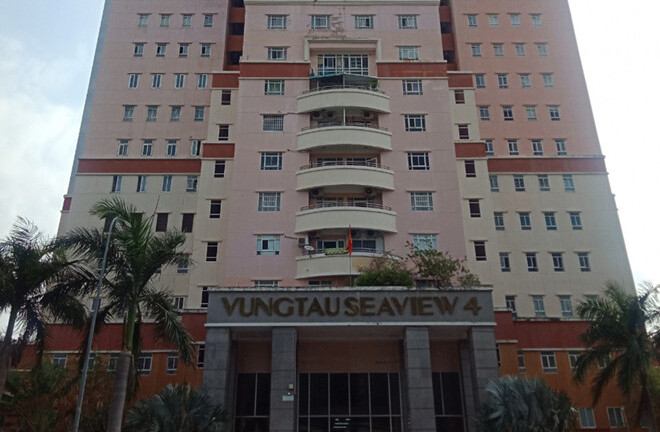 Bò ra cửa sổ chung cư, bé trai 5 tuổi rơi từ tầng 7 xuống đất tử vong