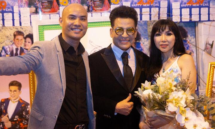 Ông trùm mạng xã hội A Tuân xuất hiện trong liveshow Thanh Bạch: Xin làm lá bay