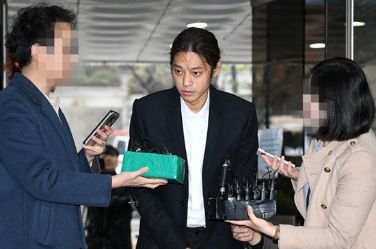 Jung Joon Young không có luật sư bào chữa, chấp nhận mọi hình phạt