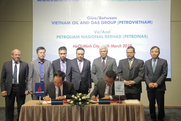 Petrovietnam và Petronas ký Thỏa thuận khung mua bán khí 