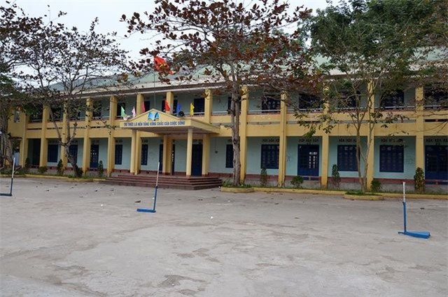 Vụ học sinh đồng loạt nghỉ học ở Quảng Ninh: Hàng trăm học sinh vẫn không chịu đến trường