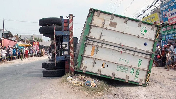 Vụ lật xe container khiến 3 người chết: Tài xế dương tính với ma túy