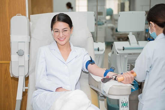 Hành động khác biệt đầy ý nghĩa của hoa hậu Phương Khánh vào ngày sinh nhật