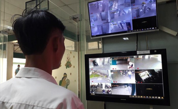 Đề nghị khởi tố nguyên Viện phó VKSND sàm sỡ bé gái: Bất lợi vì chất lượng clip thấp?