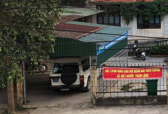 Xác minh việc xe ô tô biển xanh của Trung tâm y tế bất ngờ