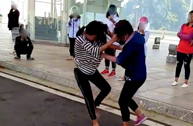 Vụ nữ sinh bị bạn đánh hội đồng, lột quần áo ở Hưng Yên: Xem xét cách chức Ban giám hiệu