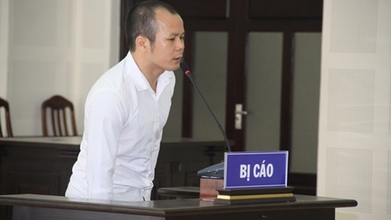 Lãnh án chung thân,