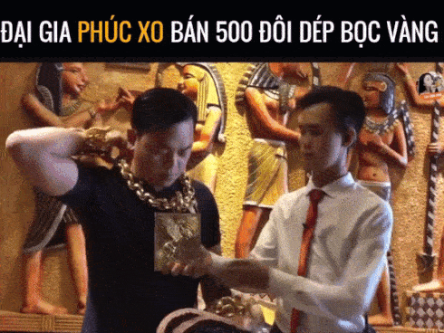Phúc XO chi hàng chục triệu chỉ để thuê vệ sĩ đỡ vàng trên cổ cho đỡ mỏi