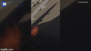 Video động cơ máy bay Boeing 737 Nga bốc cháy ngùn ngụt khi chuẩn bị cất cánh