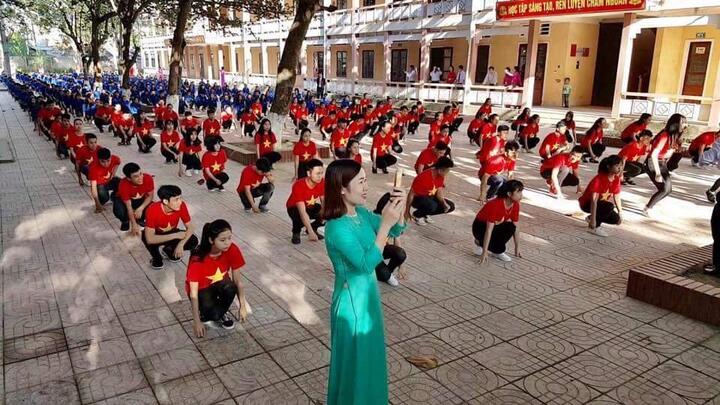 Gặp gỡ cô giáo tài năng với niềm đam mê kinh doanh