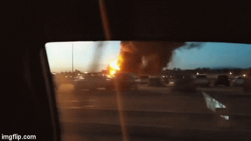 Video: Máy bay Mỹ lao thẳng xuống đường băng, bốc cháy dữ dội, viên phi công thiệt mạng