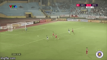 Clip: Quang Hải ghi bàn đẹp mắt rồi ăn mừng ngạo nghễ như Ronaldo