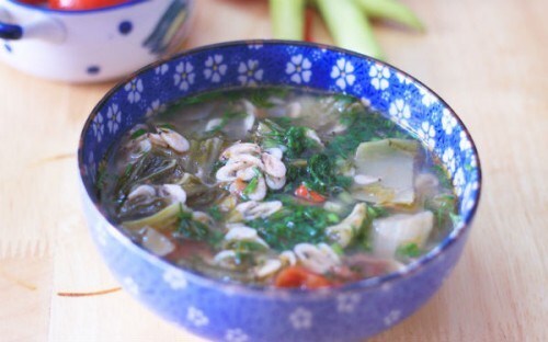 Món ngon mỗi ngày: Canh dưa chua nấu tép cho ngày hè oi bức