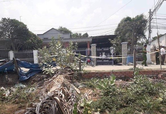 Vụ thảm án 3 người chết ở Bình Dương: Một số ngôi nhà gần hiện trường bị khóa ngoài