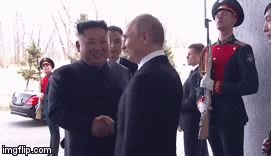 Video: Khoảnh khắc bắt tay lịch sử giữa Tổng thống Putin và Chủ tịch Kim Jong-un
