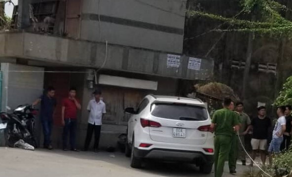 TP.HCM: Giật túi xách người ngồi trên ô tô, tên cướp bị tài xế tông tử vong