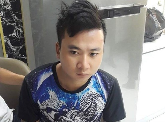 Lời qua tiếng lại trên bàn nhậu, nam thanh niên đâm liên tiếp khiến 1 người tử vong