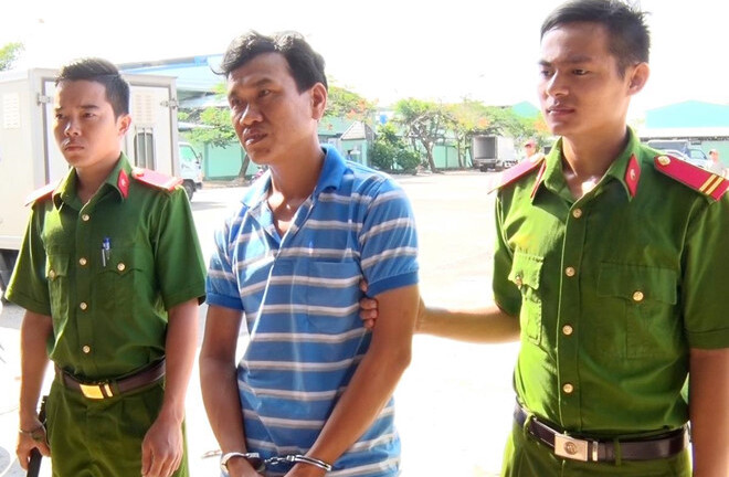 Bỏ 5 triệu thuê giang hồ chém đồng nghiệp vì phá giá thu mua cá