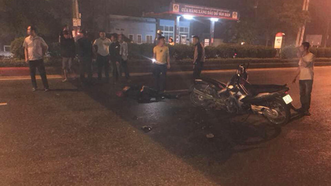 Tin tai nạn giao thông mới nhất ngày 6/5/2019: 2 chiến sĩ cảnh sát bị xe máy