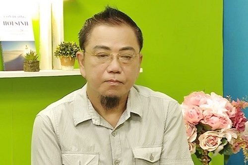 Nghệ sĩ Hồng Tơ bị bắt khi đang sát phạt trên chiếu bạc khủng ven TP.HCM