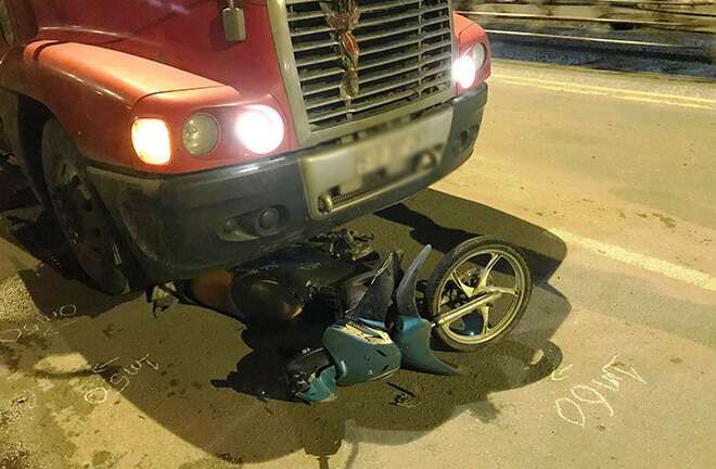 Tin tai nạn giao thông mới nhất ngày 13/5/2019: Va chạm liên tiếp trong đêm, 3 người thương vong