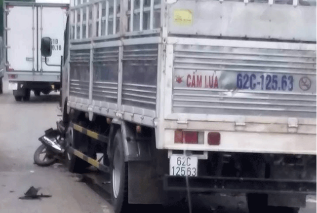 Tin tai nạn giao thông mới nhất ngày 17/5/2019: Đi thăm cha, nam sinh gặp nạn tử vong 