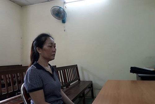 Người phụ nữ tạt xăng thiêu sống chồng