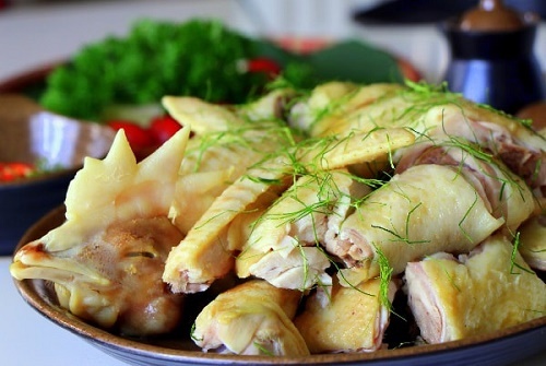 Bí quyết làm gà hấp lá chanh thơm ngon, khó cưỡng cho bữa tối thêm đậm đà