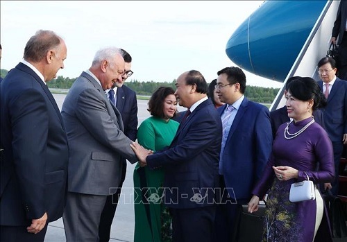Thủ tướng Nguyễn Xuân Phúc tới Saint Petersburg bắt đầu thăm chính thức Liên bang Nga