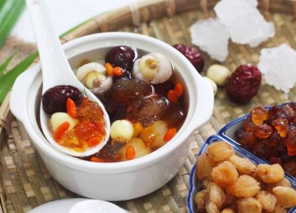 Cách làm chè dưỡng nhan đơn giản, ngon như ngoài hàng