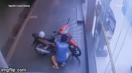 Video: Sốc cảnh trộm bẻ khóa, 