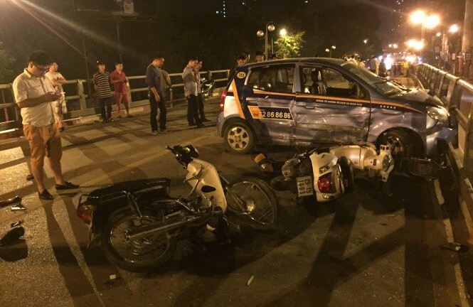 “Xe điên”, người uống rượu bia cầm lái gieo rắc kinh hoàng trên xa lộ