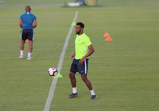 Đội trưởng Curacao bất ngờ với tinh thần chơi bóng của ĐT Việt Nam