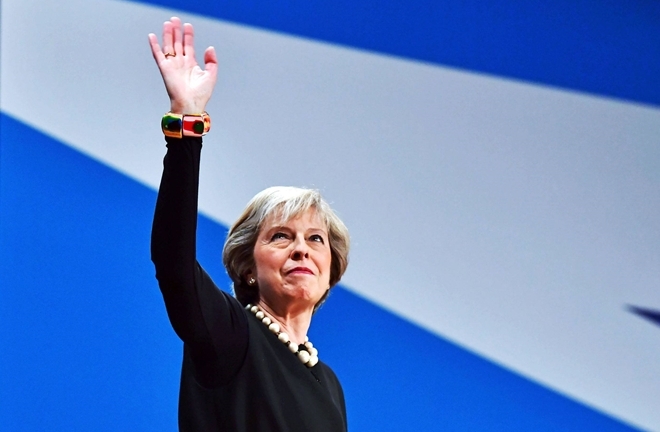 Thủ tướng Anh Theresa May chính thức từ chức, đảng Bảo thủ tìm người kế nhiệm
