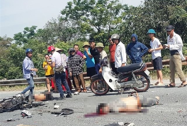 Tin tức tai nạn giao thông mới nhất hôm nay 13/6/2019: Hai thanh niên tử nạn vì va chạm với xe ben